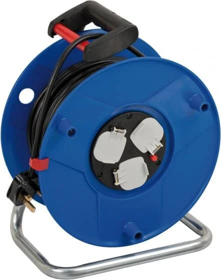 Brennenstuhl Garant 3-way socket outlet cable reel (50m cable length