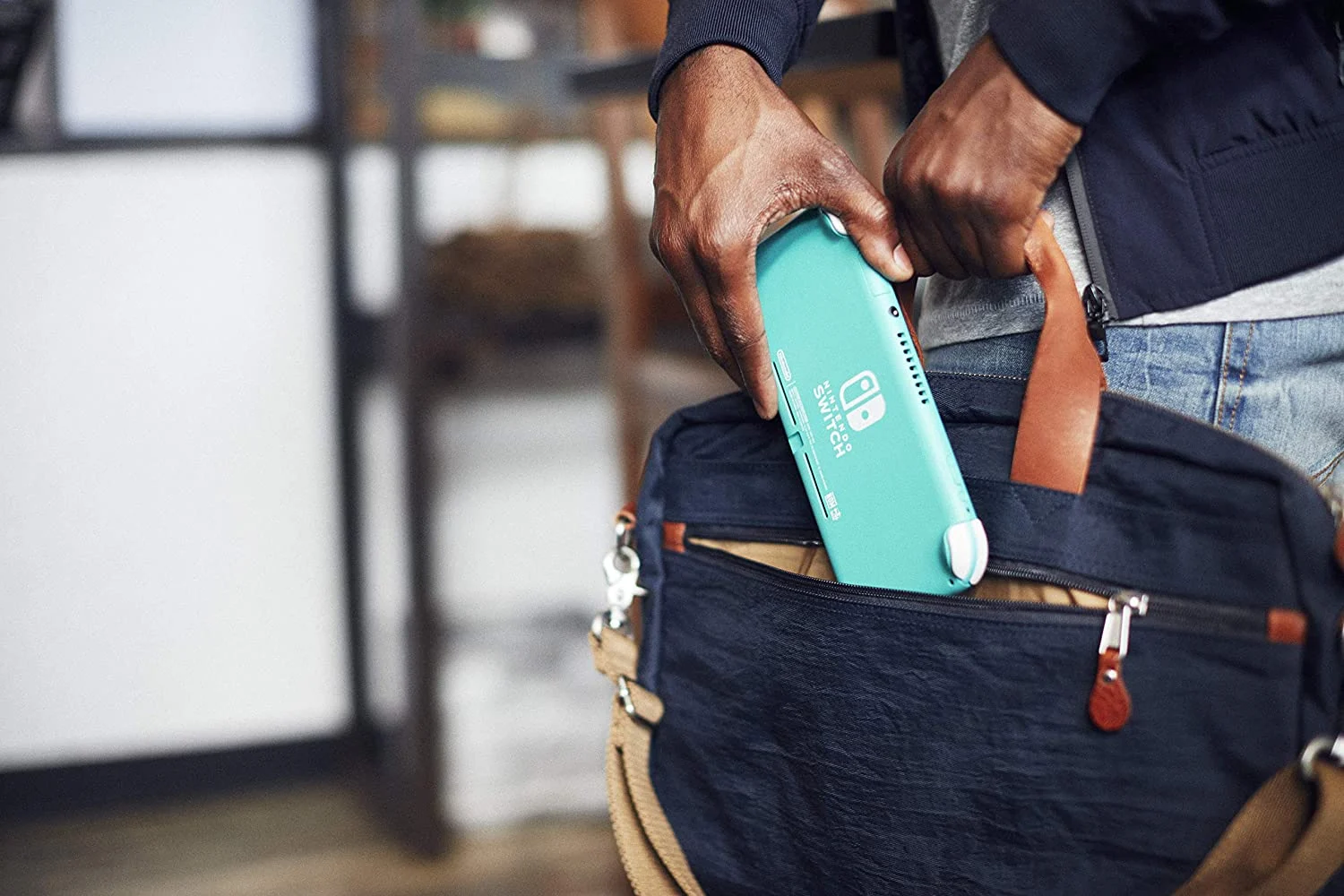 Nintendo Switch Lite - Image 3