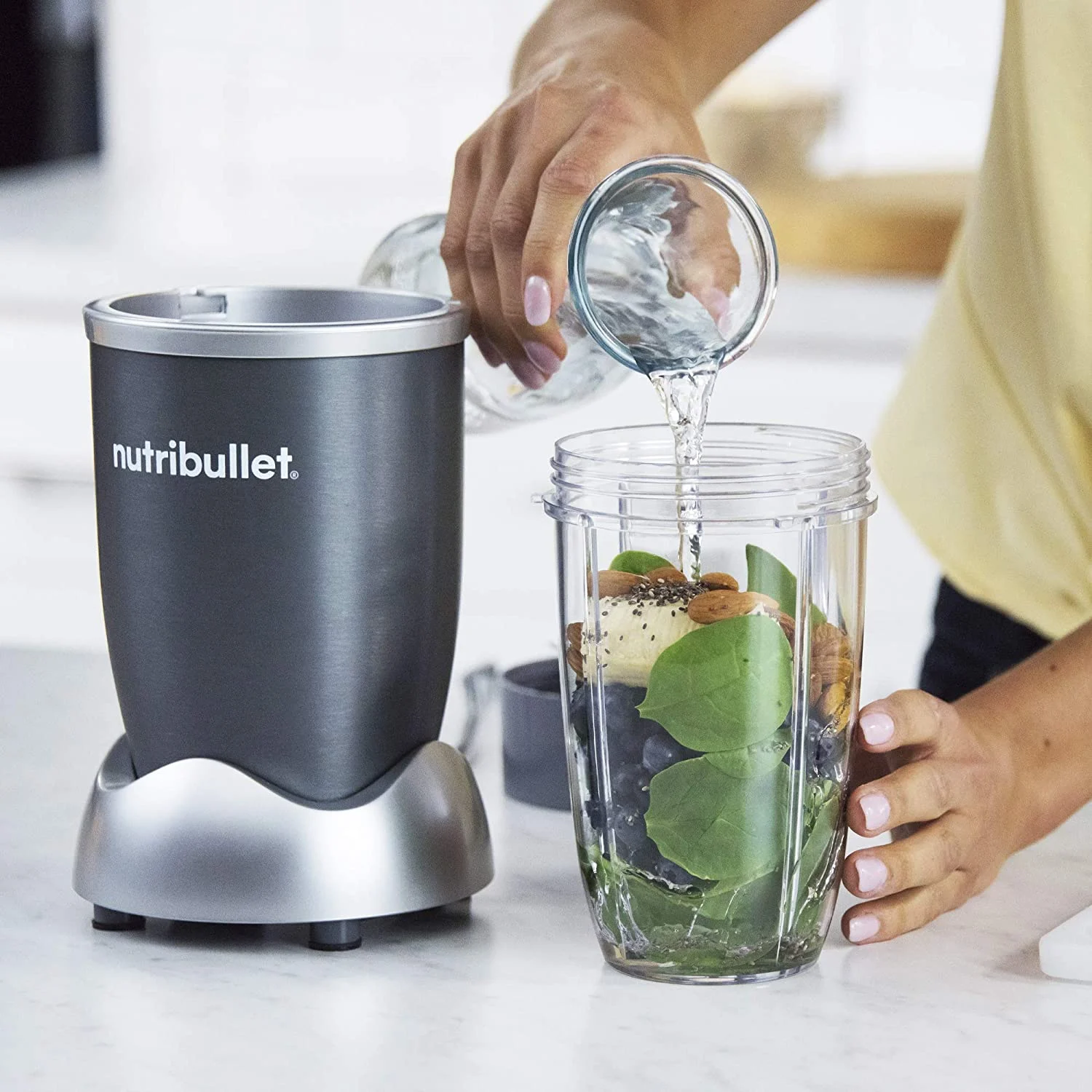 NutriBullet NBR-1201 12-Piece High-Speed Blender/Mixer System - Image 4